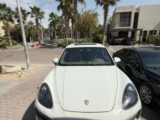 2013 Porsche Cayenne in Dubai used car