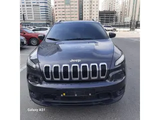 2017 Jeep Cherokee in Dubai used car