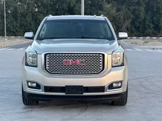 2016 GMC Yukon in Dubai used car