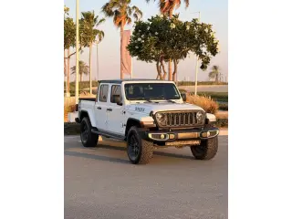 2021 Jeep Gladiator in Dubai used car