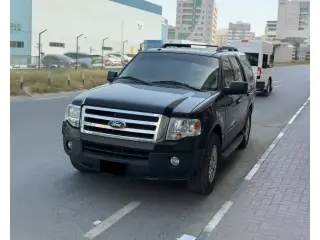 2013 Ford Expedition in Dubai used car