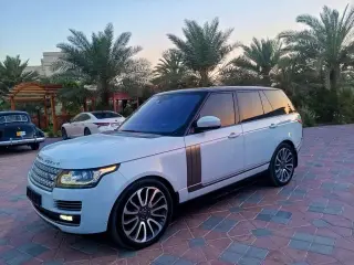2016 Land Rover Range Rover in Dubai used car
