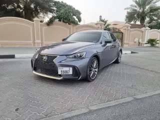 2016 Lexus IS in Dubai used car