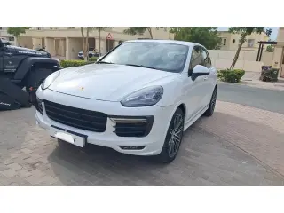 2016 Porsche Cayenne in Dubai used car