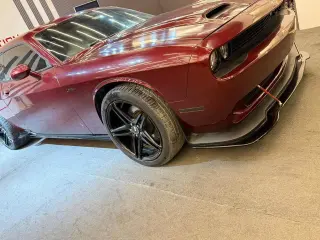2019 Dodge Challenger in Dubai used car