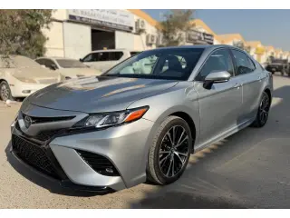2018 Toyota Camry in Dubai used car