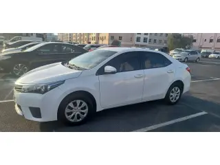 2015 Toyota Corolla في Dubai سيارة مستعملة