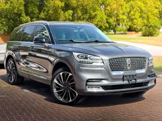 2022 Lincoln Aviator in Dubai used car