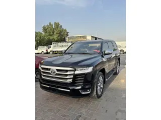2011 Toyota Land Cruiser في Dubai سيارة مستعملة