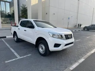 2019 Nissan Navara in Dubai used car