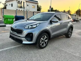 2021 Kia Sportage في Dubai سيارة مستعملة