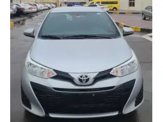 2018 Toyota Yaris في Dubai سيارة مستعملة