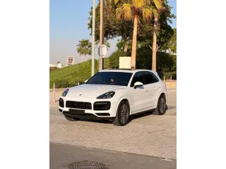 2020 Porsche Cayenne في Dubai سيارة مستعملة