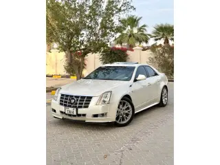 2013 Cadillac CTS في Dubai سيارة مستعملة
