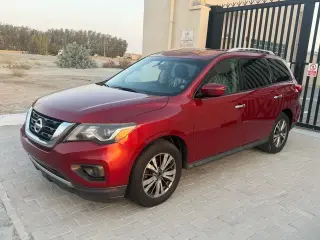 2017 Nissan Pathfinder in Dubai used car
