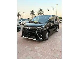 2015 Toyota Voxy in Dubai used car