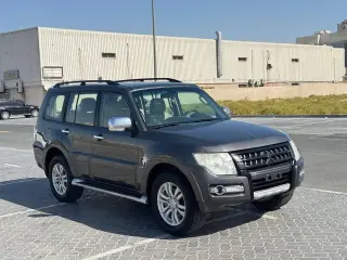 2017 Mitsubishi Pajero in Dubai used car