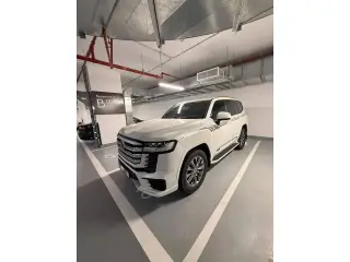 2022 Toyota Land Cruiser in Dubai used car