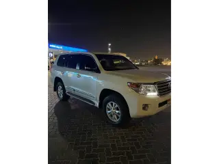 2014 Toyota Land Cruiser in Dubai used car