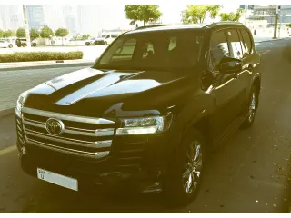 2023 Toyota Land Cruiser in Dubai used car