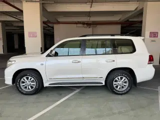 2010 Toyota Land Cruiser in Dubai used car
