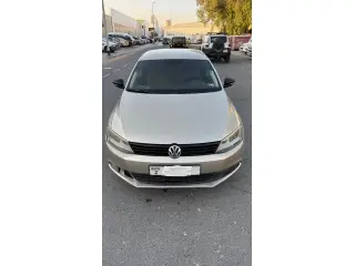 2013 Volkswagen Passat in Dubai used car