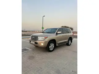 2013 Toyota Land Cruiser in Dubai used car