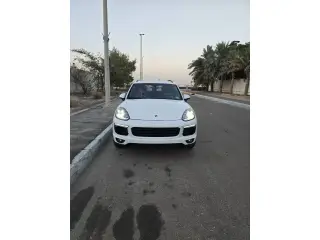 2016 Porsche Cayenne in Dubai used car