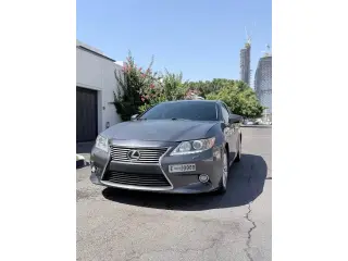 2014 Lexus ES in Dubai used car