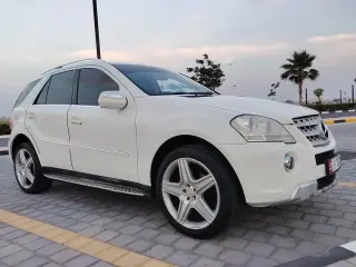 2010 Mercedes-Benz ML في Dubai سيارة مستعملة