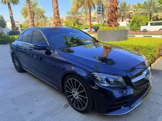 2016 Mercedes-Benz C-Class في Dubai سيارة مستعملة
