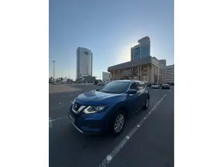 2019 Nissan XTrail في Dubai سيارة مستعملة