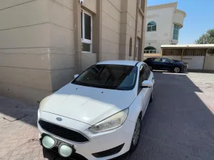 2015 Ford Focus في Dubai سيارة مستعملة
