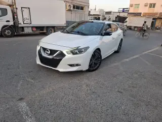 2016 Nissan Maxima في Dubai سيارة مستعملة