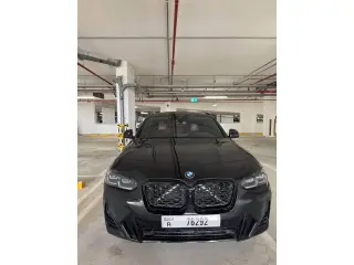 2022 BMW X4 في Dubai سيارة مستعملة