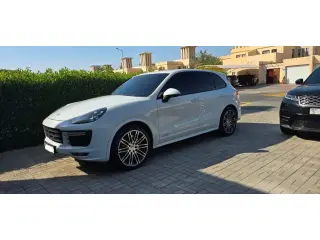 2016 Porsche Cayenne في Dubai سيارة مستعملة