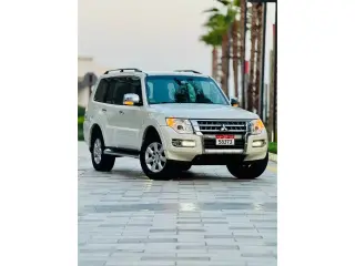 2017 Mitsubishi Pajero في Dubai سيارة مستعملة