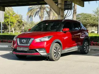 2018 Nissan KICKS في Dubai سيارة مستعملة