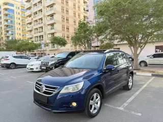 2009 Volkswagen Tiguan في Dubai سيارة مستعملة