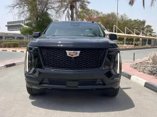 2025 Cadillac Escalade في Dubai سيارة مستعملة