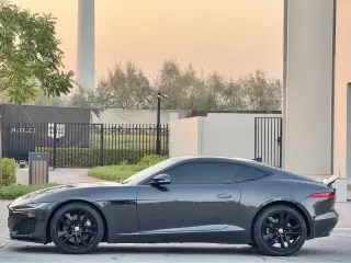 2022 Jaguar F-Type في Dubai سيارة مستعملة