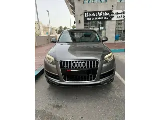 2012 Audi Q7 في Dubai سيارة مستعملة