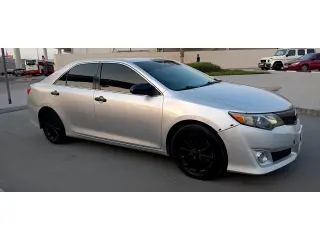 2014 Toyota Camry in Dubai used car