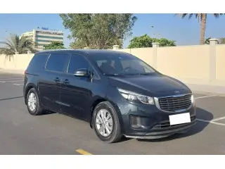 2016 Kia Carnival in Dubai used car