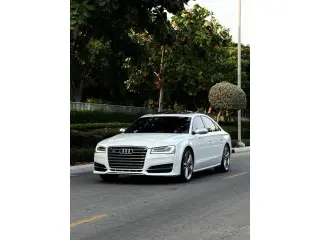 2015 Audi S8 in Dubai used car