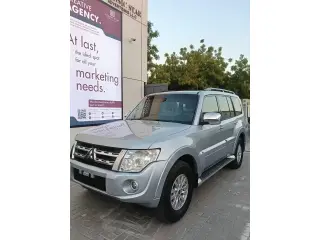 2013 Mitsubishi Pajero in Dubai used car