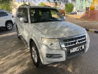 2017 Mitsubishi Pajero in Dubai used car