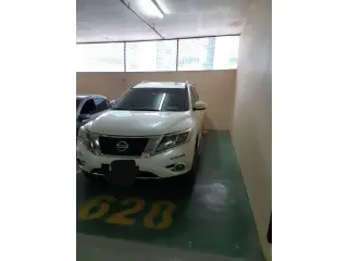 2017 Nissan Pathfinder in Dubai used car